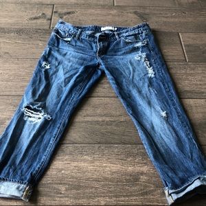 Distressed Capris!